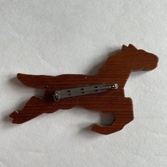 Vintage Hand Carved Hand Crafted Wood Horse Equestrian Pin Brooch Folk Art - Picture 9 of 12